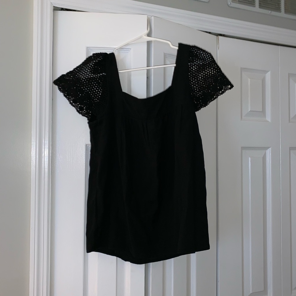 Black short crochet sleeved shirt